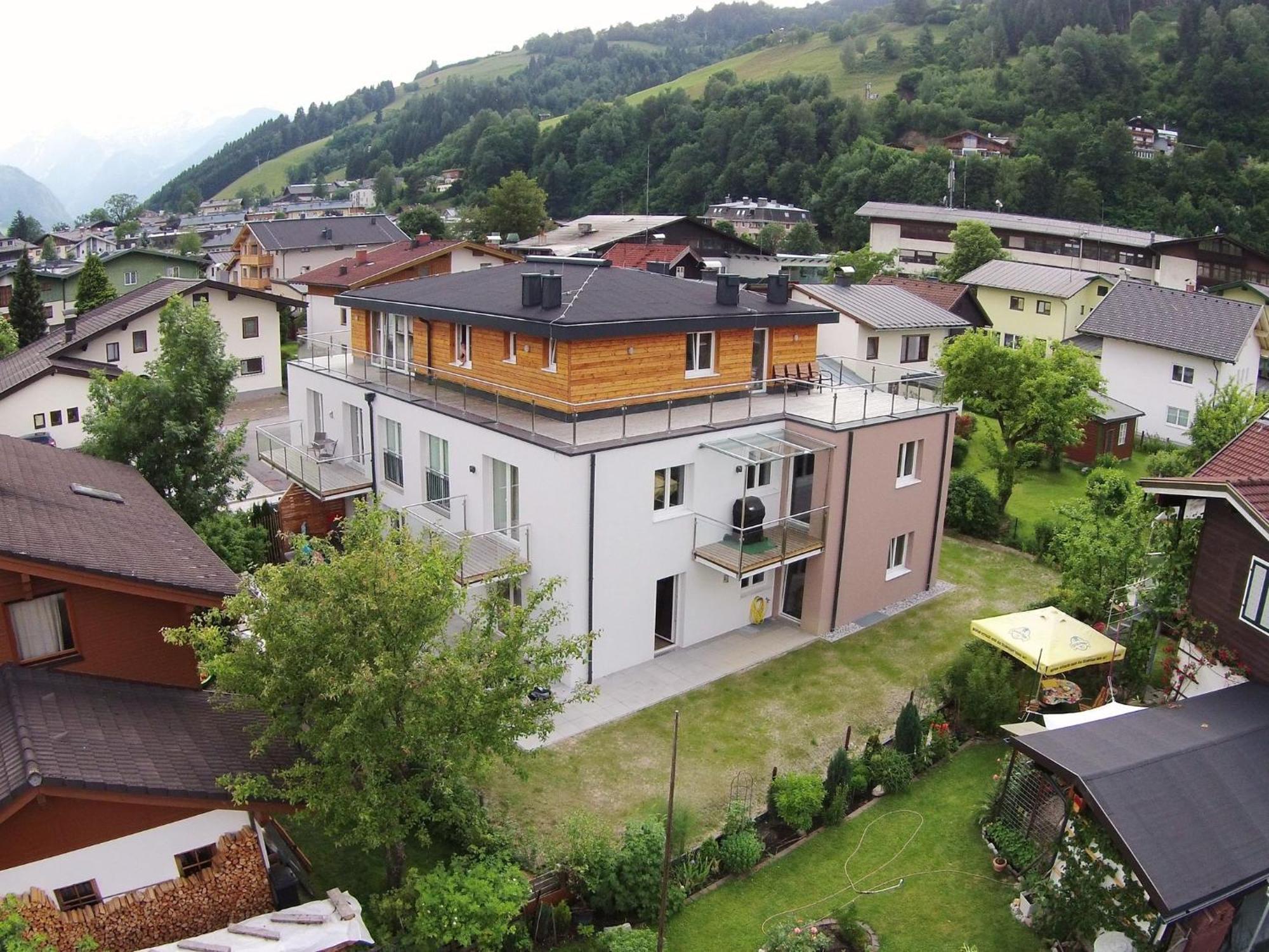 Beautiful Apartment Near Ski Area In Salzburg Zell am See Buitenkant foto